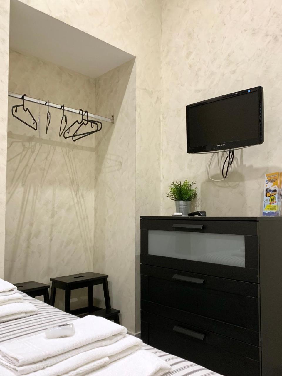 Bed No Breakfast Ak *